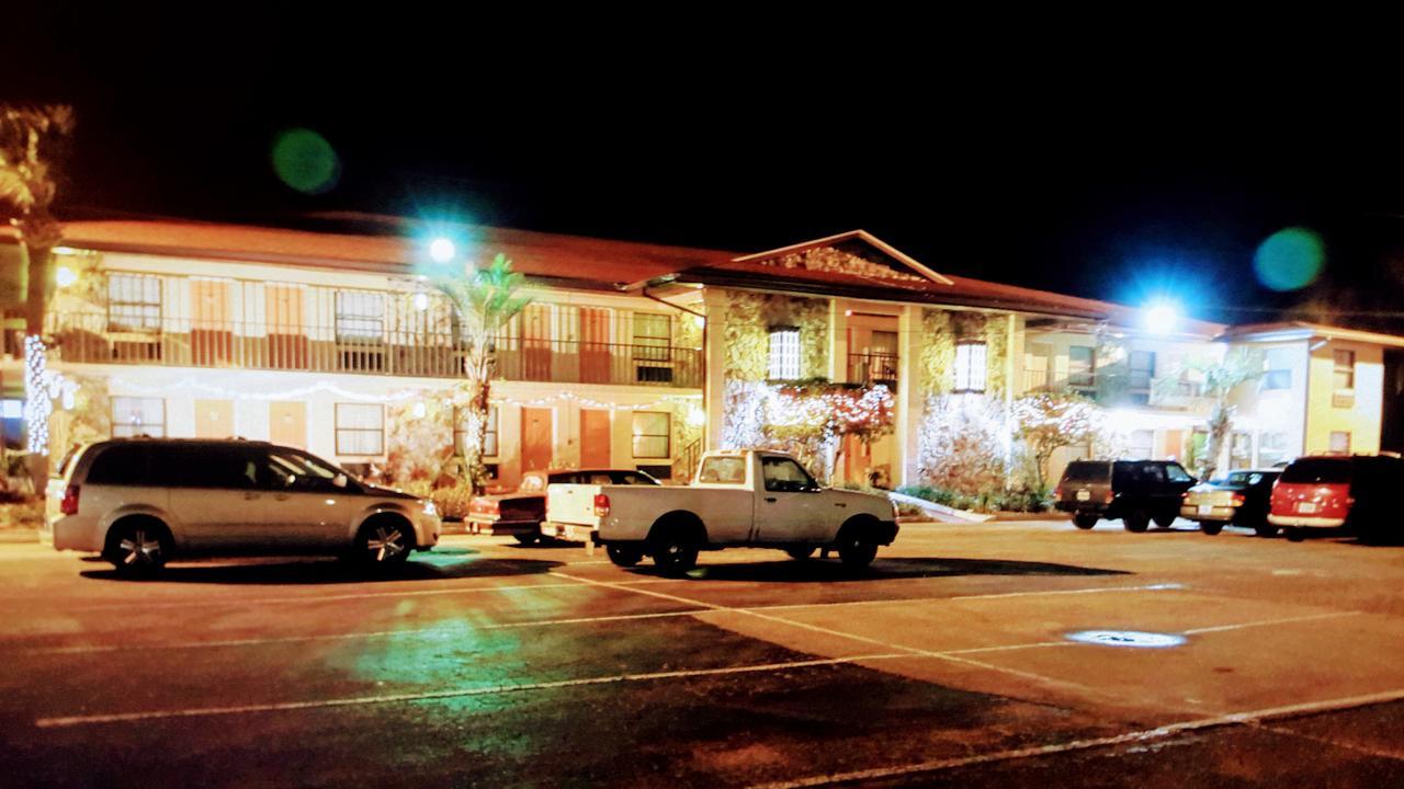 Gator Inn Kissimmee Buitenkant foto