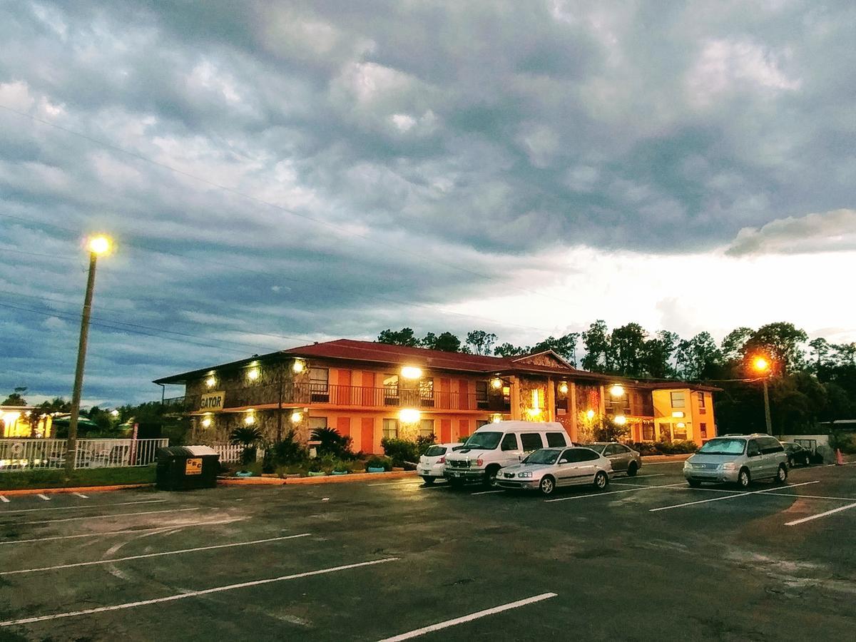 Gator Inn Kissimmee Buitenkant foto